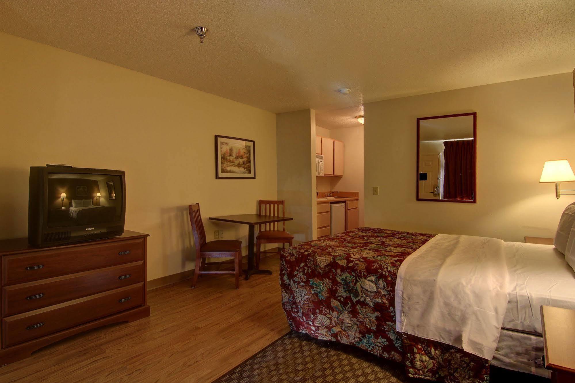 Intown Suites Extended Stay Atlanta Ga - Suwanee Zewnętrze zdjęcie